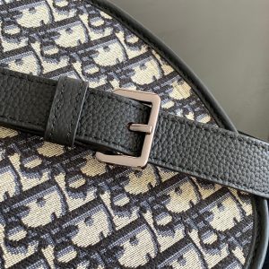 Diro Gallop Messenger Bag-20.5 x 16 x 5CM - Image 6