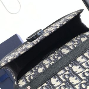 Diro Gallop Messenger Bag-20.5 x 16 x 5CM - Image 8