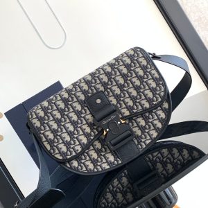 Diro Gallop Messenger Bag-28 x 22 x 7 CM