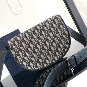 Diro Gallop Messenger Bag-28 x 22 x 7 CM - Image 3