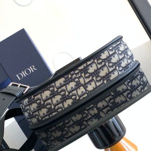 Diro Gallop Messenger Bag-28 x 22 x 7 CM - Image 4