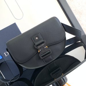 Diro Gallop Messenger Bag-28 x 22 x 7 CM - Image 1