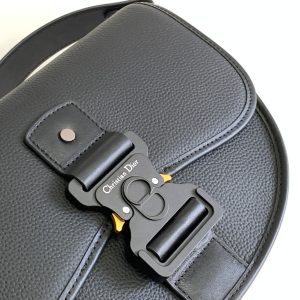 Diro Gallop Messenger Bag-28 x 22 x 7 CM - Image 5