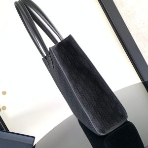Diro Safari Tote-39 x 35 x 11CM - Image 2