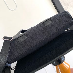 Diro Men’s Messenger Bag-38x28x7CM - Image 4