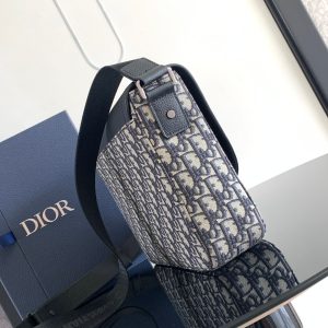 Diro Saddle Messenger Bag-31 x 23 x 8CM - Image 3