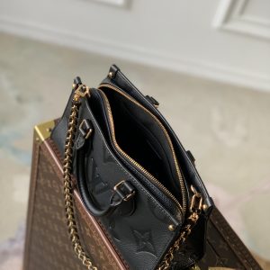 Louis Vuitton OnTheGo East West Handbag-M23640-25*13*10CM - Image 9