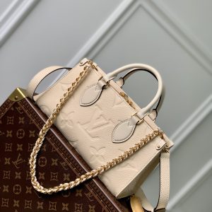 Louis Vuitton OnTheGo East West Handbag-M23640-25*13*10CM - Image 3
