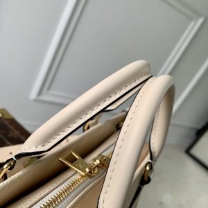 Louis Vuitton OnTheGo East West Handbag-M23640-25*13*10CM - Image 7