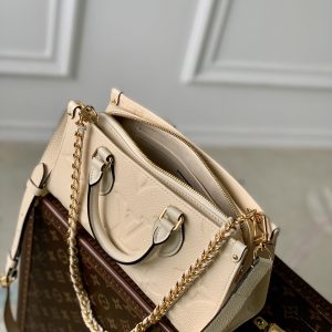Louis Vuitton OnTheGo East West Handbag-M23640-25*13*10CM - Image 8
