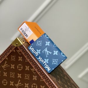 Louis Vuitton Aerogram Wallet-8 x 11 x 1CM - Image 3