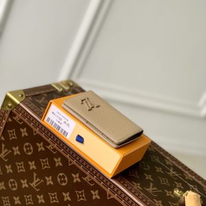 Louis Vuitton Aerogram Wallet-8 x 11 x 1CM - Image 3