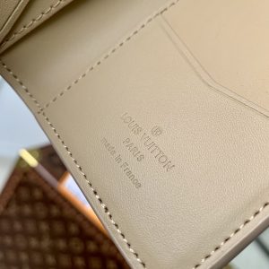 Louis Vuitton Aerogram Wallet-8 x 11 x 1CM - Image 5