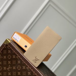 Louis Vuitton Wallet-10*19*2CM