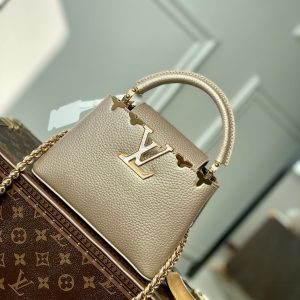Louis Vuitton Capucines Handlebag - Image 3