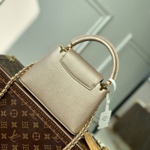 Louis Vuitton Capucines Handlebag - Image 4