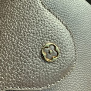 Louis Vuitton Capucines Handlebag - Image 7