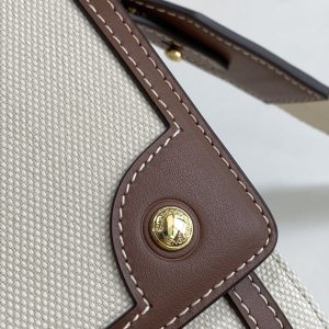 Burberry Vintage Bag-25 x 8.5 x 185CM - Image 6