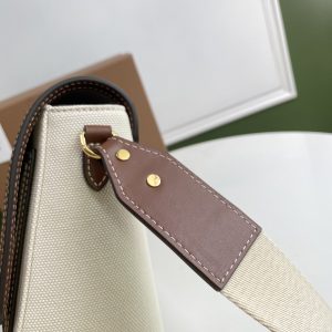 Burberry Vintage Bag-25 x 8.5 x 185CM - Image 8