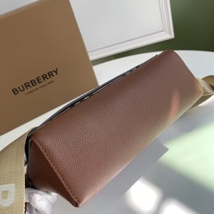 Burberry Vintage Bag-25 x 8.5 x 185CM - Image 5