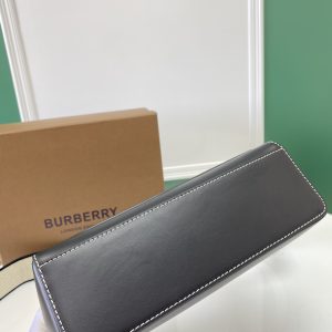 Burberry Vintage Bag-25 x 8.5 x 185CM - Image 4