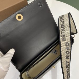 Burberry Vintage Bag-25 x 8.5 x 185CM - Image 6