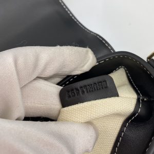 Burberry Vintage Bag-25 x 8.5 x 185CM - Image 8