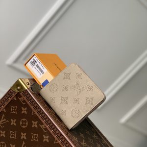 Louis Vuitton Wallet-M81558-11.5 x 10.5 x 2CM