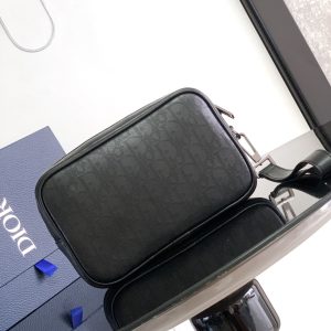 Diro Pouch-24 x 15.5 x 5.5CM - Image 3