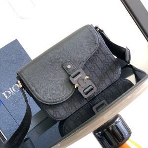 Diro Saddle Messenger Bag-23 x 18 x 6CM