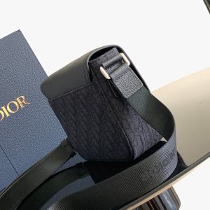 Diro Saddle Messenger Bag-23 x 18 x 6CM - Image 2