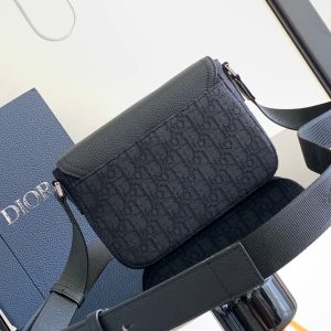 Diro Saddle Messenger Bag-23 x 18 x 6CM - Image 3