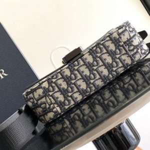 Diro Saddle Messenger Bag-23 x 18 x 6CM - Image 4