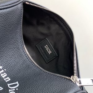 Diro Oblique Barrel Crossbody Bag-21.3×12.5×12.5CM - Image 8