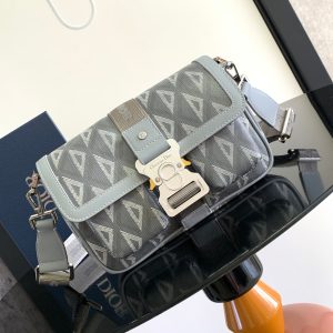 Diro Hit The Road Handbags-27 x 17 x 9CM - Image 1