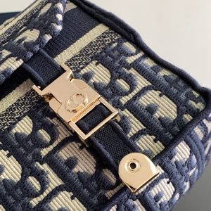Diro Oblique Messenger Bag-23×15×8CM - Image 4