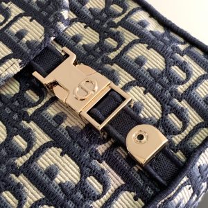 Diro Oblique Messenger Bag-28×24×12CM - Image 6