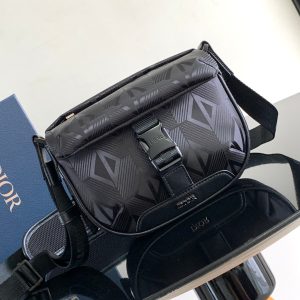 Diro Explorer Crossbody Bag-20 x 15 x 5CM