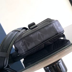 Diro Explorer Crossbody Bag-20 x 15 x 5CM - Image 4