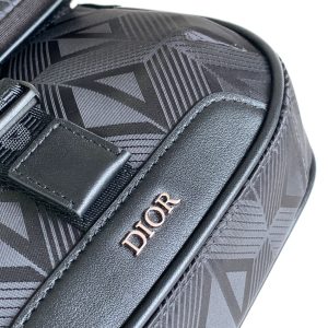 Diro Explorer Crossbody Bag-20 x 15 x 5CM - Image 5