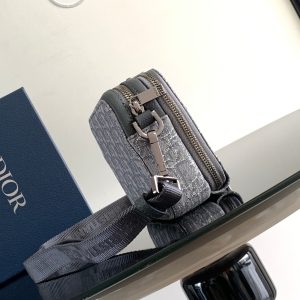 Diro Oblique HandleBag-17 x 12.5 x 55CM - Image 2