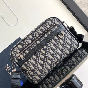 Diro Safari Messenger Bag-26 x 17 x 7CM
