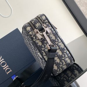 Diro Safari Messenger Bag-26 x 17 x 7CM - Image 3
