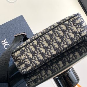 Diro Safari Messenger Bag-26 x 17 x 7CM - Image 4