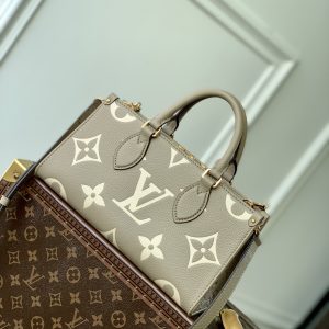 Louis Vuitton OnTheGo East West Handbag-M23640-25*13*10CM - Image 3