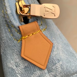 Louis Vuitton Pochette Cosmétique-19 x 12 x 6CM - Image 5