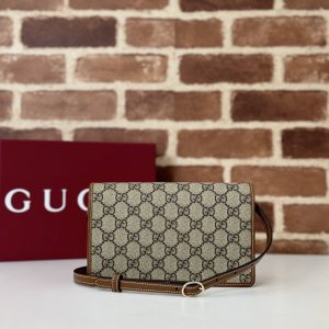 Gucci GG Emblem Bag-20*12.5*5CM - Image 3