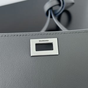 Balenciag Women’s Bel Air Small Clutch On Strap in Black-27*5*14CM - Image 4