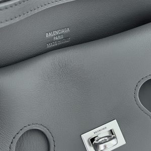 Balenciag Women’s Bel Air Small Clutch On Strap in Black-27*5*14CM - Image 5