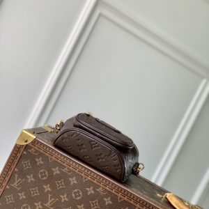 Louis Vuitton Mini Bumbag-17 x 12 x 9.5CM - Image 4